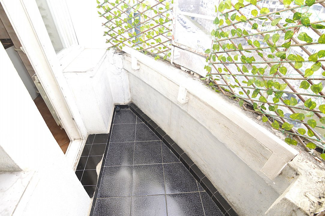 VANZARE APARTAMENT 2 CAMERE DECEBAL – METROU PIATA MUNCII
