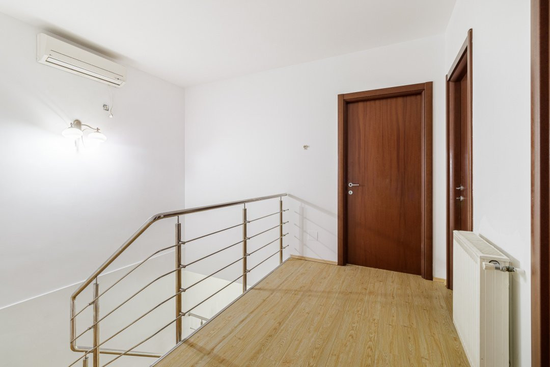Duplex 4 camere  - drum privat