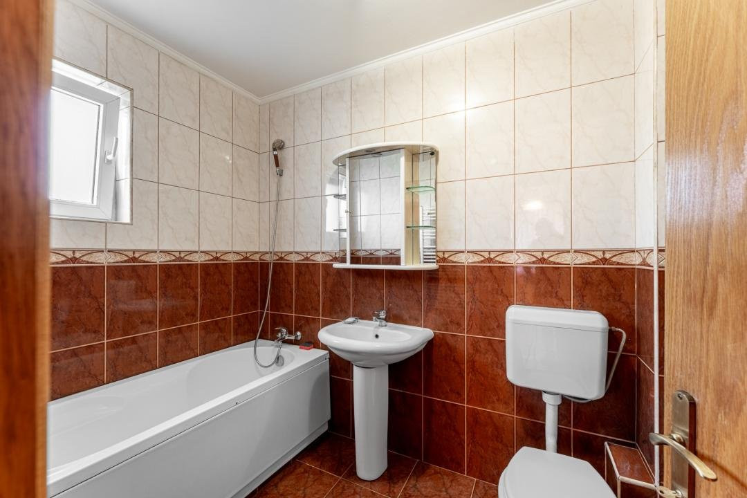 Vila D+P+1+M | Popesti-Leordeni | 1027 mp teren - Pretabila pentru Business