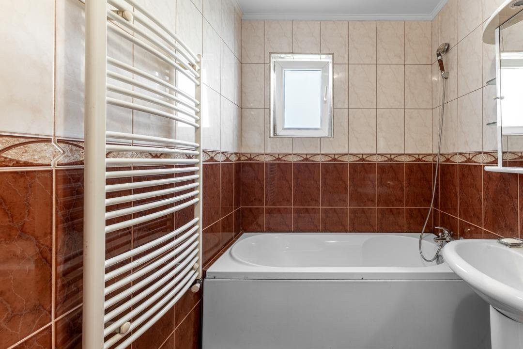 Vila D+P+1+M | Popesti-Leordeni | 1027 mp teren - Pretabila pentru Business