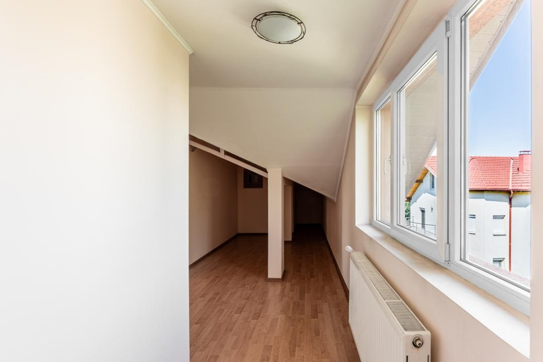 Vila D+P+1+M | Popesti-Leordeni | 1027 mp teren - Pretabila pentru Business