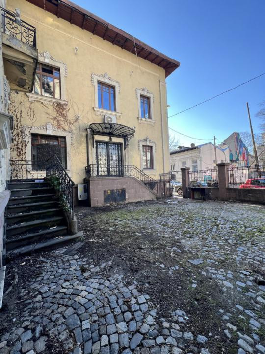Cladire Reprezentativa, Situata Central, Ideal sediu, Clinica, Birouri, Showroom