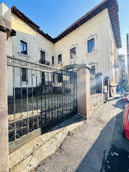 Cladire Reprezentativa, Situata Central, Ideal sediu, Clinica, Birouri, Showroom