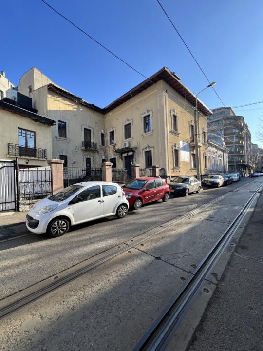 Cladire Reprezentativa, Situata Central, Ideal sediu, Clinica, Birouri, Showroom