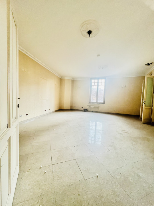 Cladire Reprezentativa, Situata Central, Ideal sediu, Clinica, Birouri, Showroom