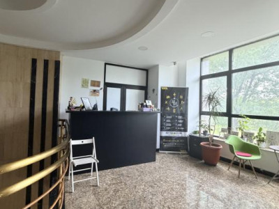Spațiu comercial / birouri în zona Izvor-Libertatii-Cișmigiu 