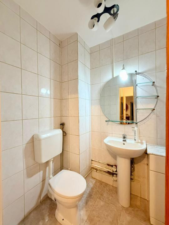 Apartament spatios cu 3 camere, 92 mp, 2 bai și metrou la 5 minute 