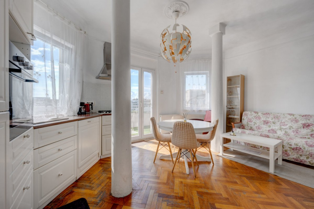 PIATA ROMANA - ASE - APARTAMENT 62 MP, PET-FRIENDLY, ETAJ 5, CENTRALA PROPRIE!
