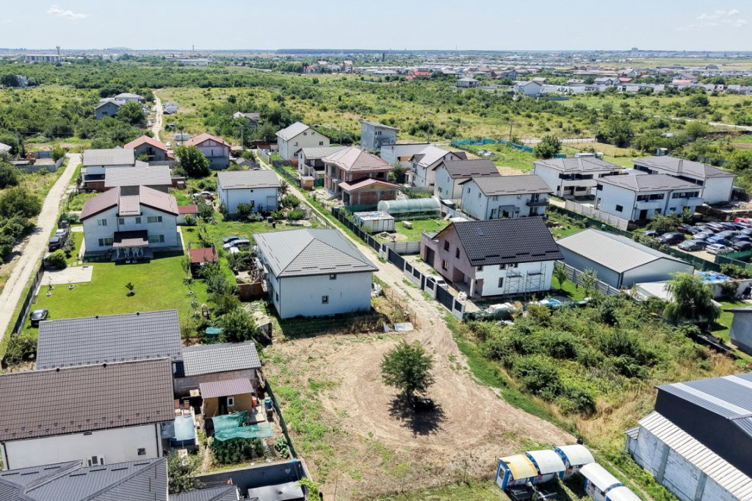 Curte 530mp între case, semistradal, Bragadiru, str Dunarii