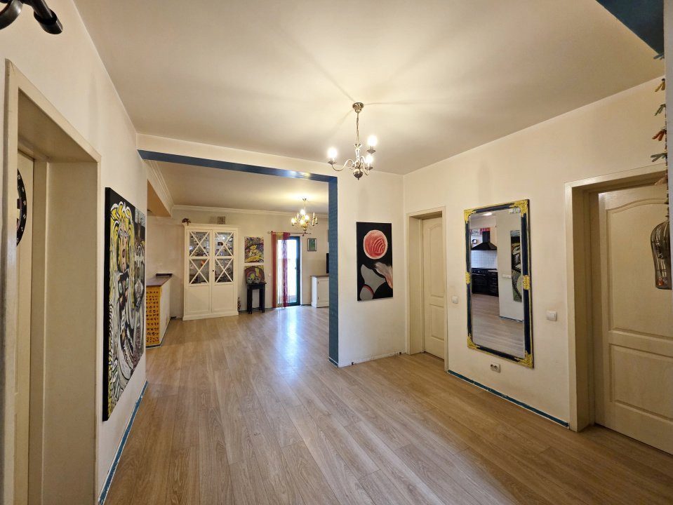 Vila spatioasa si luminosa, str. Ghioceilor, Bragadiru