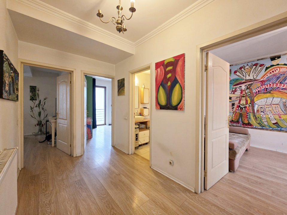 Vila spatioasa si luminosa, str. Ghioceilor, Bragadiru