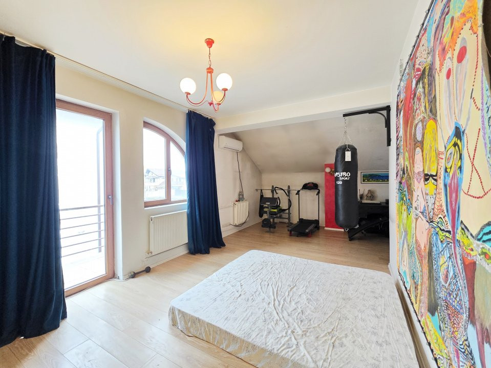 Vila spatioasa si luminosa, str. Ghioceilor, Bragadiru