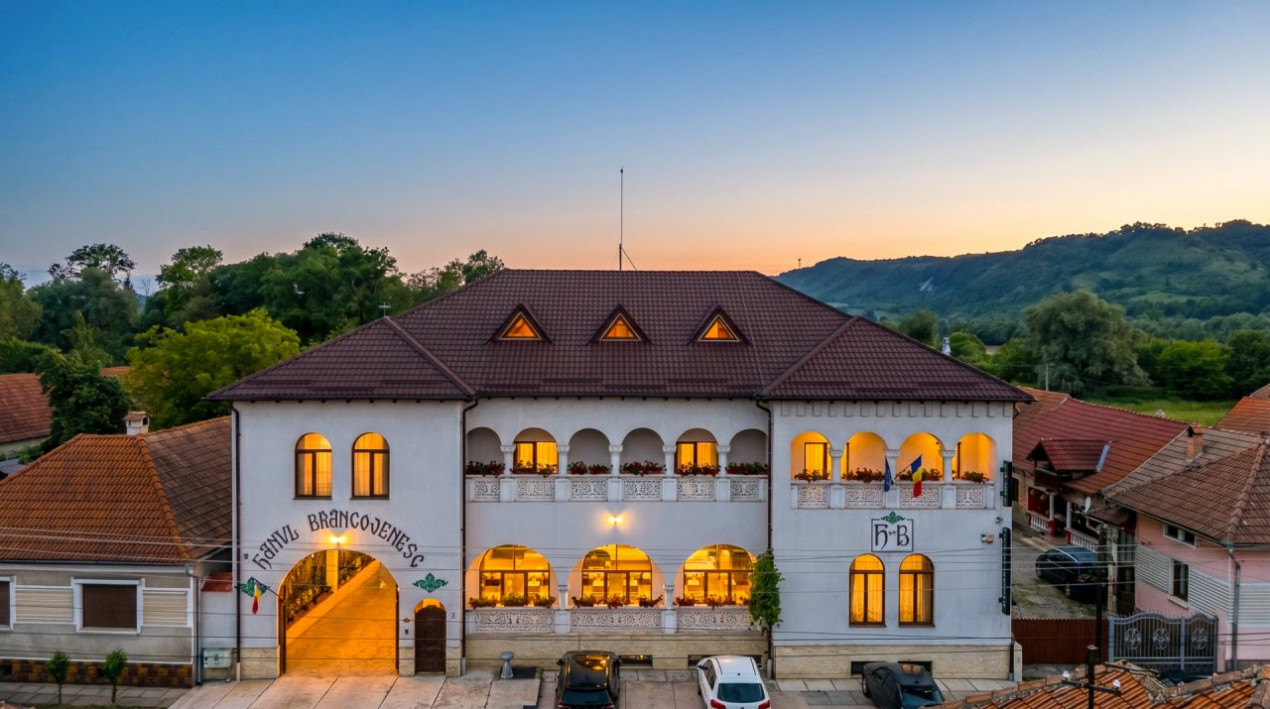 Hotel + Restaurant, Sâmbăta de Jos, Brașov