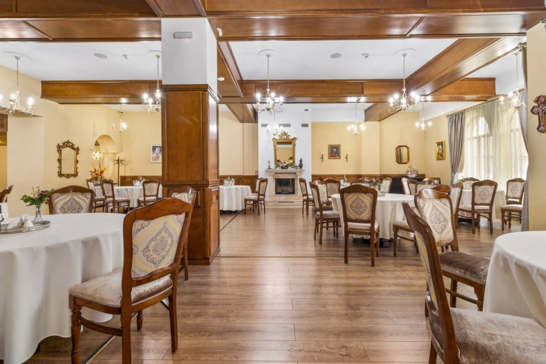 Hotel + Restaurant, Sâmbăta de Jos, Brașov