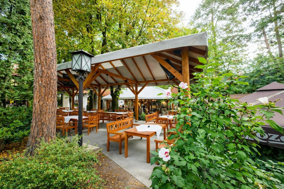 Complex Gastronomic:Afacere la cheie, Restaurant traditional secuiesc+teresa evenimente+carmangerie+ magazin+A
