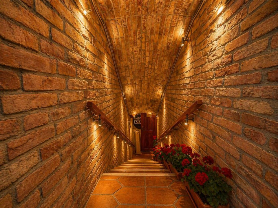 Resort cu perspectiva remarcabila in Centrul Istoric, Piata Unirii, Brasov