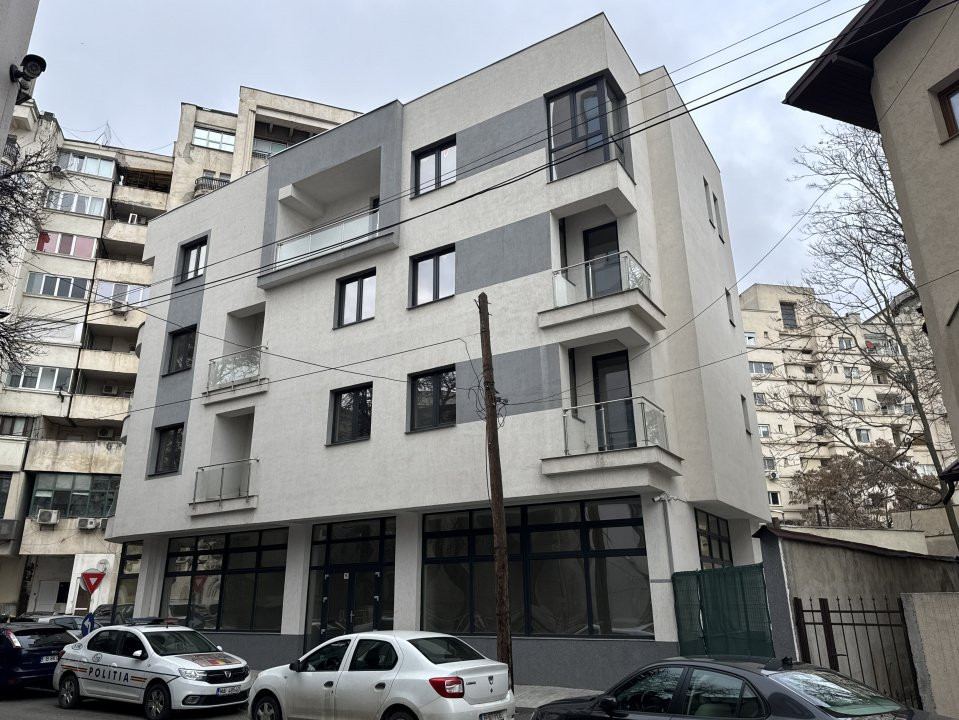 Bloc Piata Unirii - Pretabil rezidential, Airbnb, Hotel, Clinica medicala! 