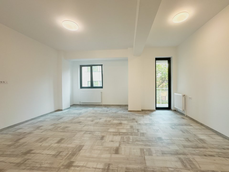 Bloc Piata Unirii - Pretabil rezidential, Airbnb, Hotel, Clinica medicala! 