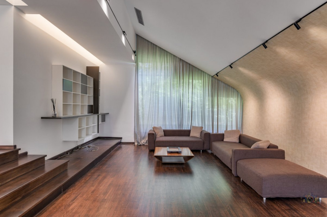 IANCU NICOLAE - COMPLEX TRAIAN, VILA 400 MP TOTAL, LOT 750 MP!