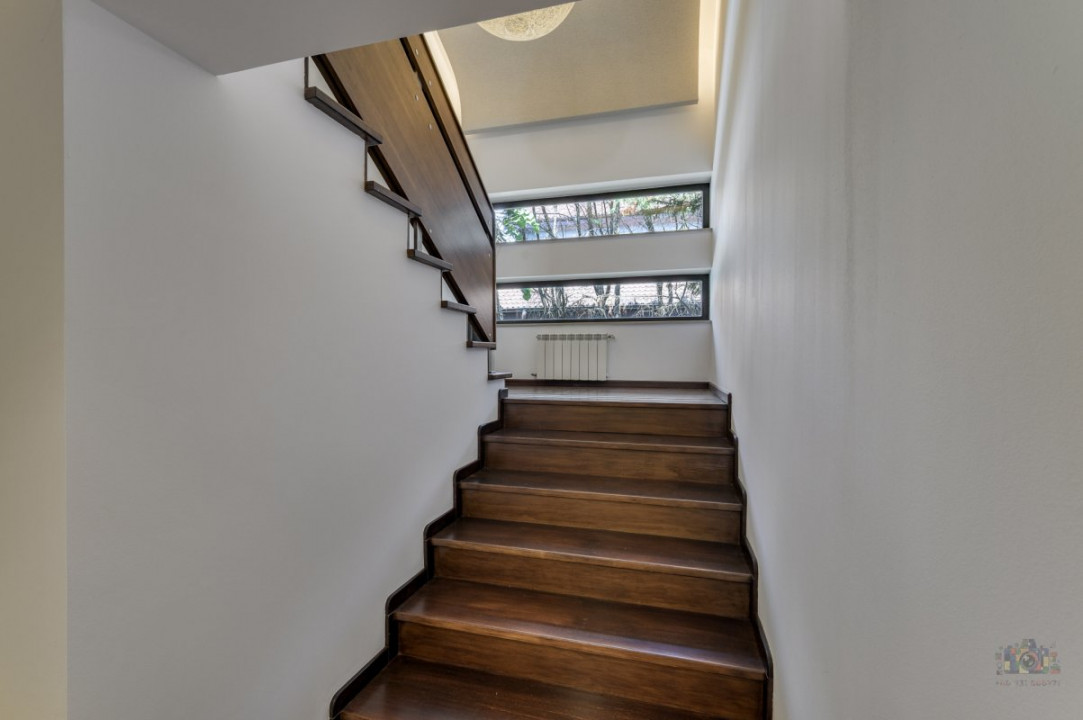 IANCU NICOLAE - COMPLEX TRAIAN, VILA 400 MP TOTAL, LOT 750 MP!