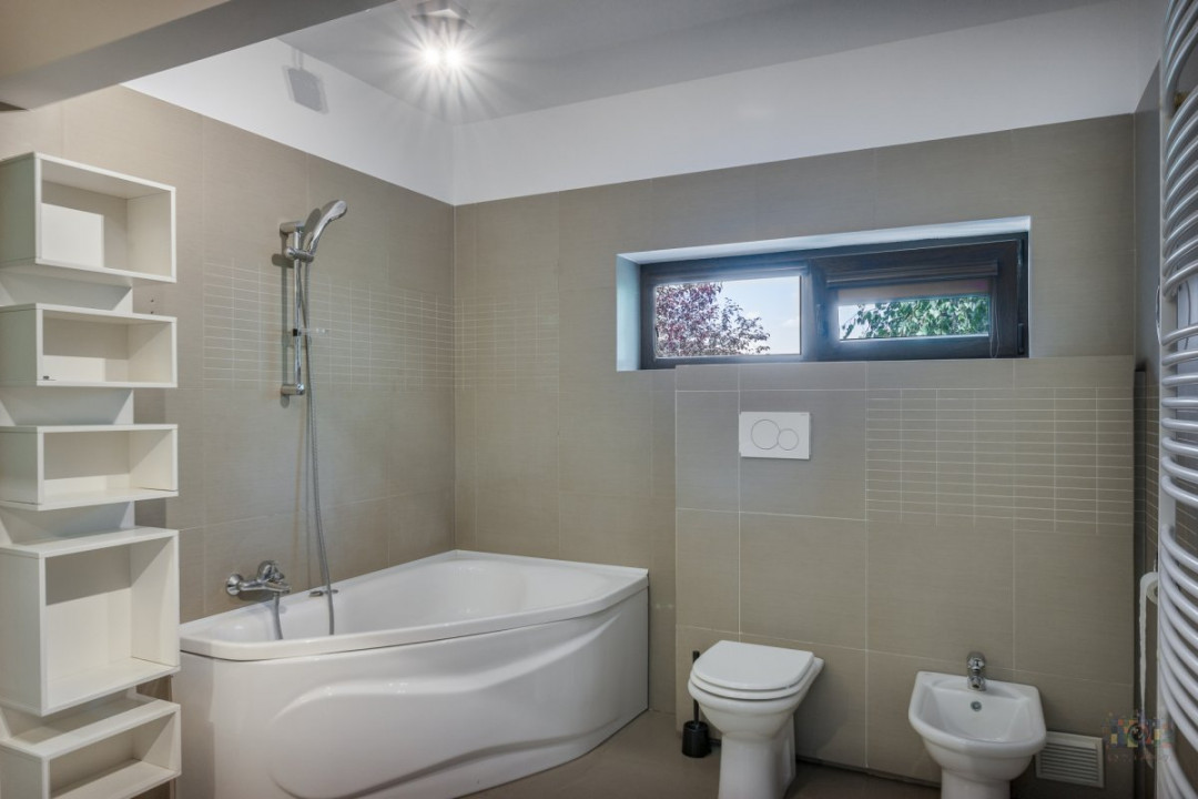 IANCU NICOLAE - COMPLEX TRAIAN, VILA 400 MP TOTAL, LOT 750 MP!