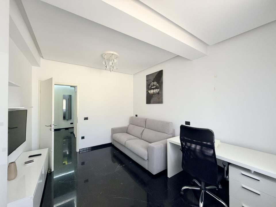 Apartament frumos amenajat cu centrala proprie Gata de Mutat