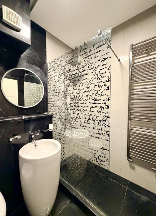 Apartament frumos amenajat cu centrala proprie Gata de Mutat