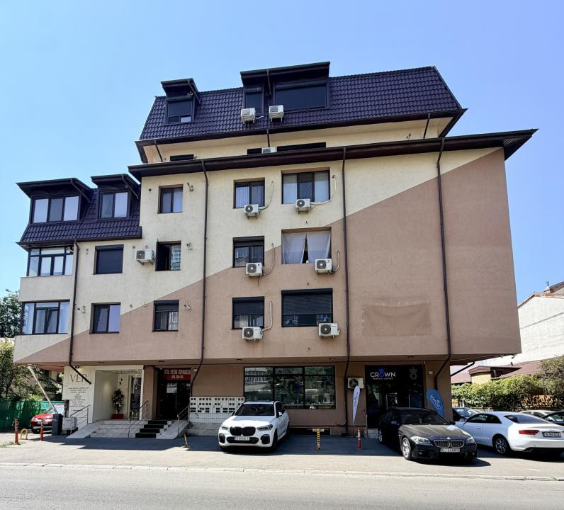 Apartament frumos amenajat cu centrala proprie Gata de Mutat