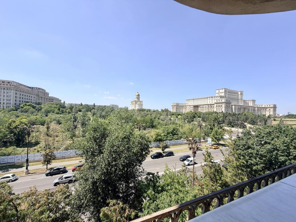  Libertății | 3 camere decomandate | Etaj 5/7 | Vedere Palatul Parlament