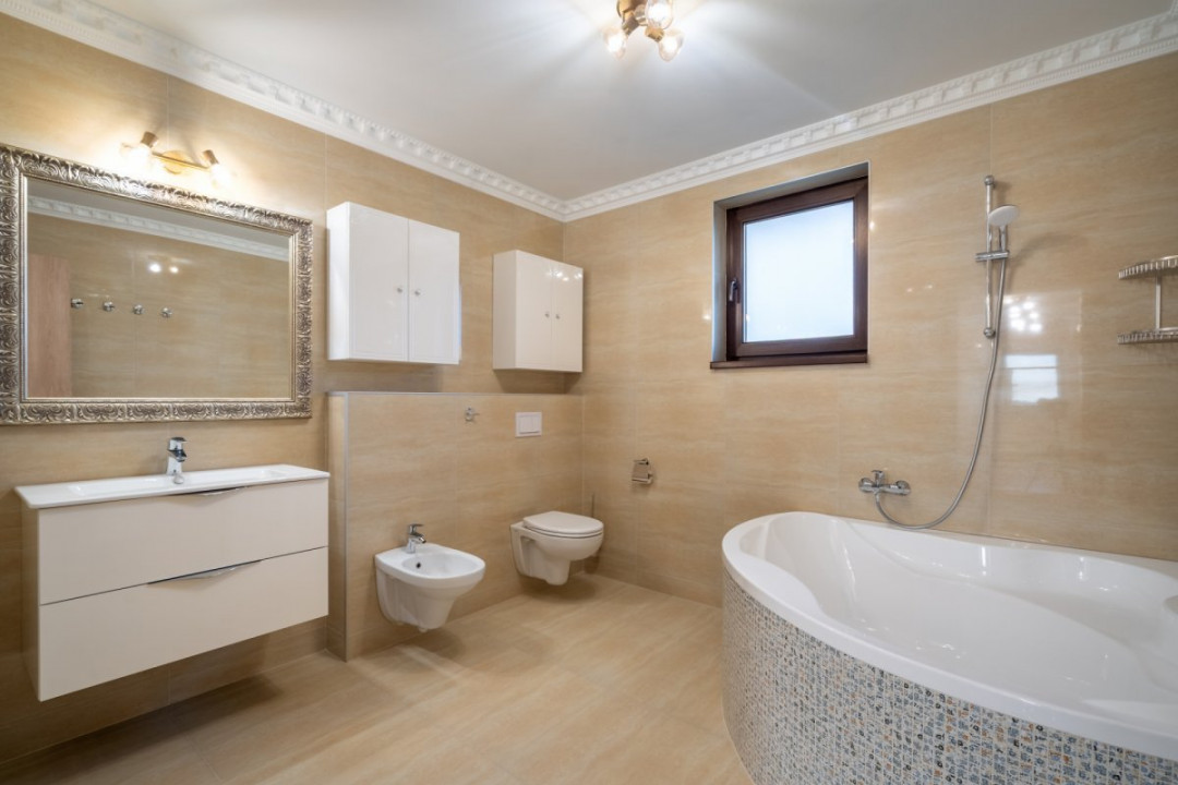 Casă premium de vânzare în Adunații Copăceni – 326 mp utili, 492 mp teren, garaj