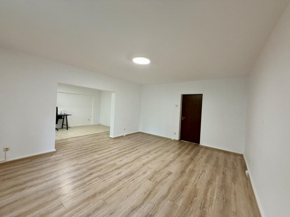Apartament cu 3 camere Burebista-Alba Iulia, Parter, pretabil Birou 