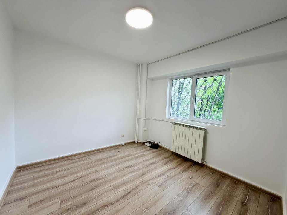 Apartament cu 3 camere Burebista-Alba Iulia, Parter, pretabil Birou 