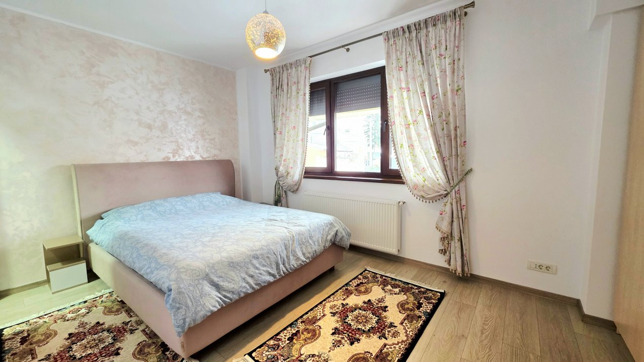 Apartament decomandat  cu 3 camere si 2 bai, 13 Septembrie – Marriott