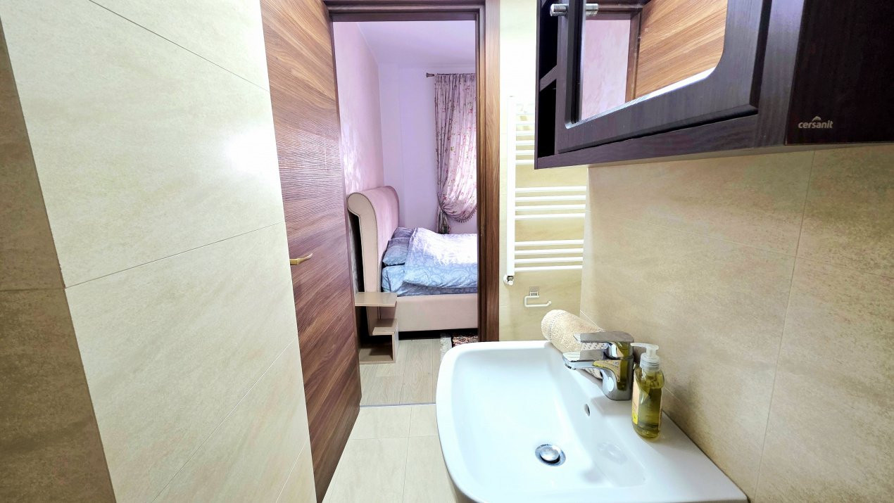 Apartament decomandat  cu 3 camere si 2 bai, 13 Septembrie – Marriott