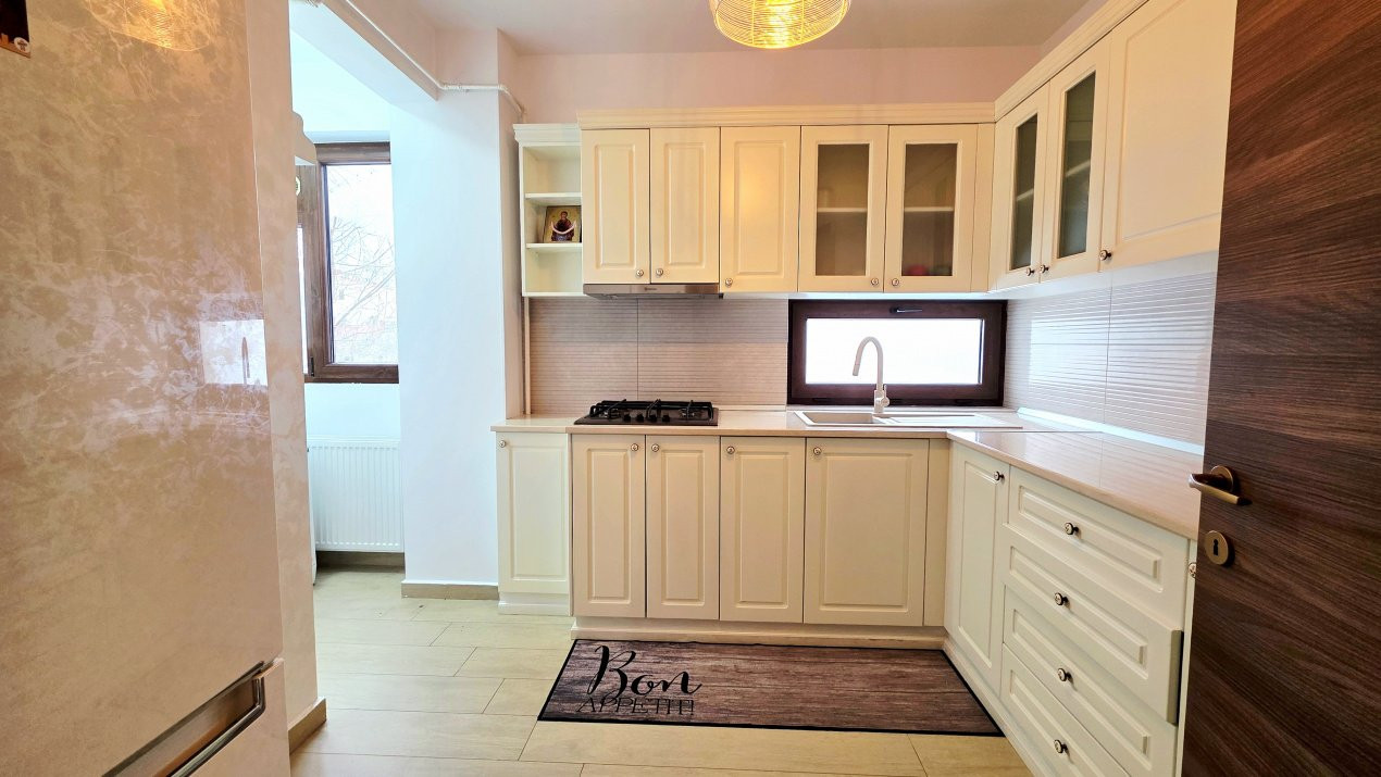 Apartament decomandat  cu 3 camere si 2 bai, 13 Septembrie – Marriott