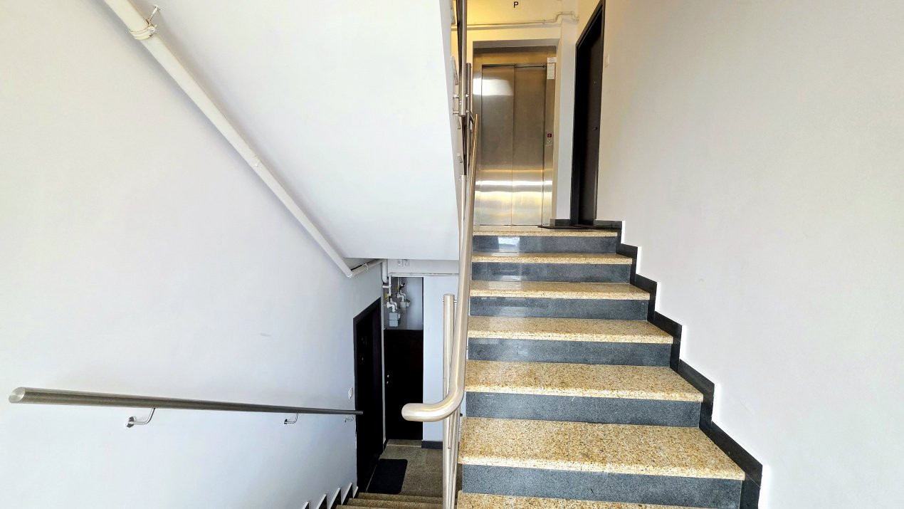 Apartament decomandat  cu 3 camere si 2 bai, 13 Septembrie – Marriott