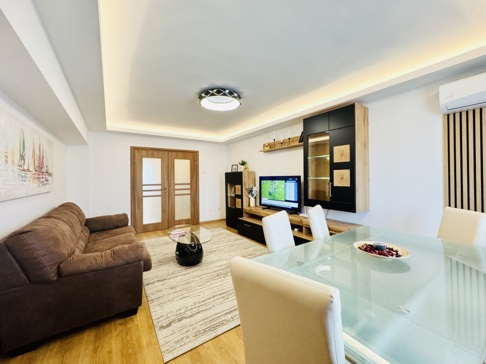 Apartament frumos amenajat cu  4 camere in Decebal-Metrou Muncii
