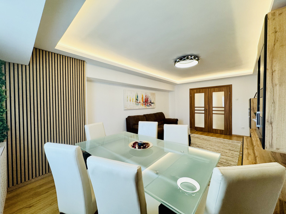 Apartament frumos amenajat cu  4 camere in Decebal-Metrou Muncii