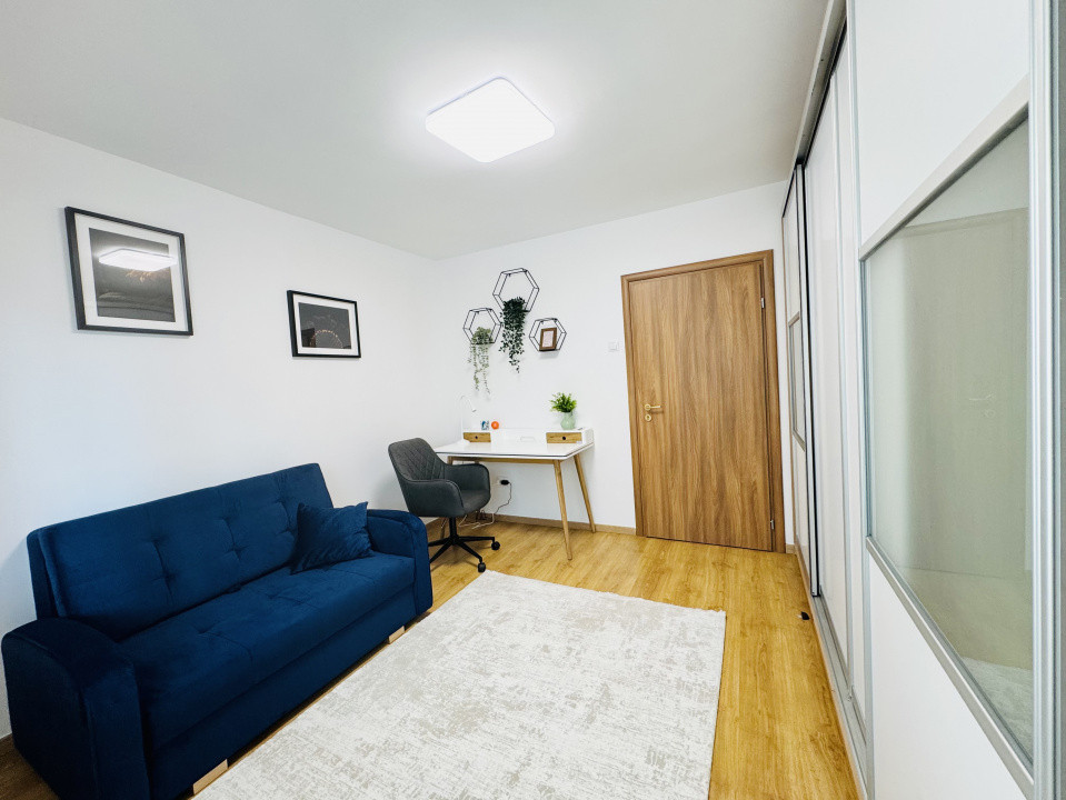 Apartament frumos amenajat cu  4 camere in Decebal-Metrou Muncii