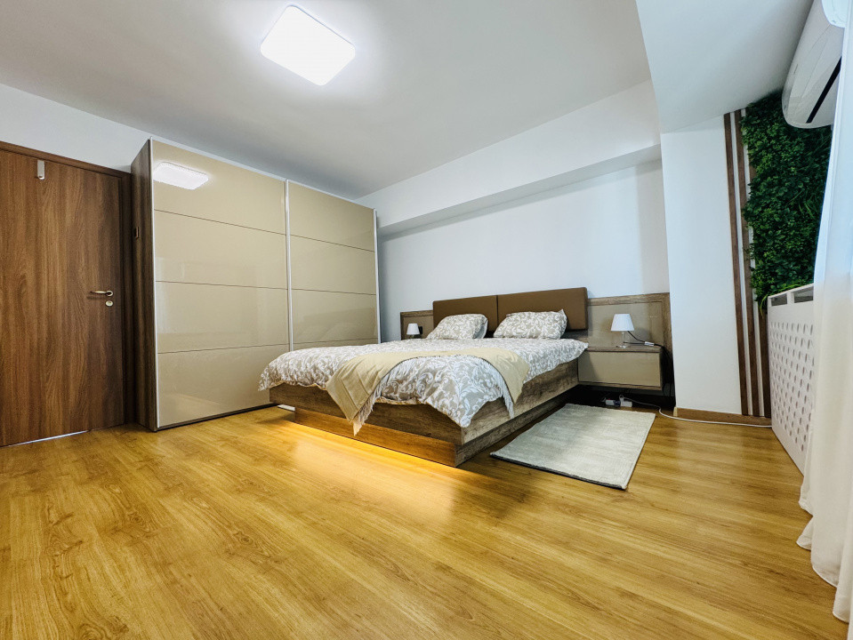Apartament frumos amenajat cu  4 camere in Decebal-Metrou Muncii
