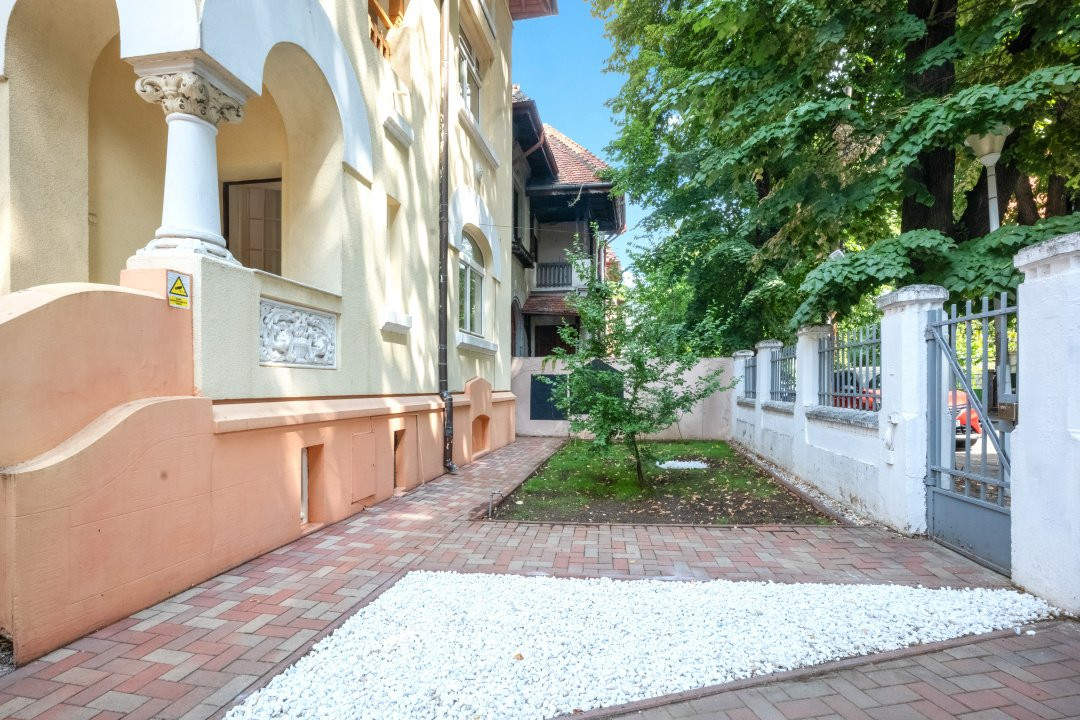 VANZARE VILA 8 CAMERE KISELEFF- PARCUL KISELEF- STR. ELIZA ZAMFIRESCU LEONIDA 