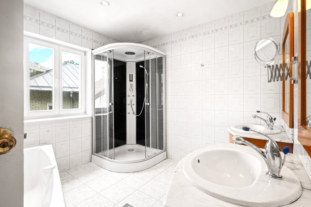 VANZARE VILA 8 CAMERE KISELEFF- PARCUL KISELEF- STR. ELIZA ZAMFIRESCU LEONIDA 