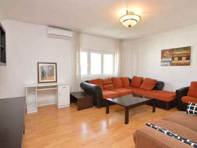 VANZARE APARTAMENT 3 CAMERE UNIRII – NERVA TRAIAN