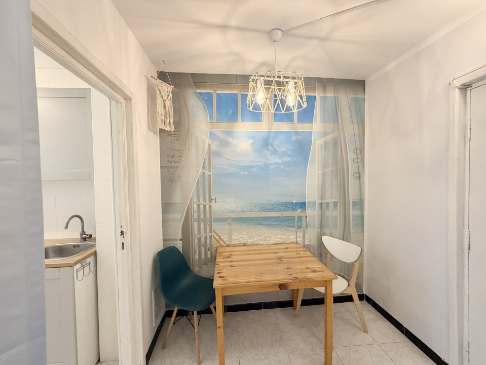 Cozy Studio luminos in Banu Manta - Victoriei cu pat si canapea