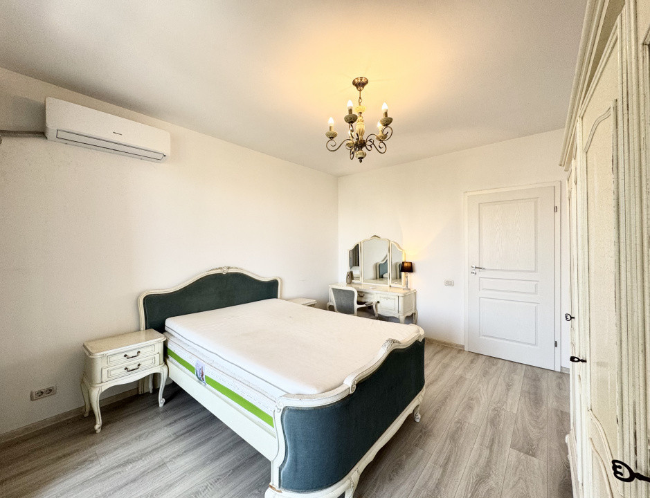 Apartament 2 camere zona Marriott cu centrala si terasa proprie