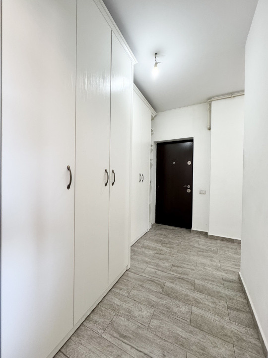 Apartament 2 camere zona Marriott cu centrala si terasa proprie