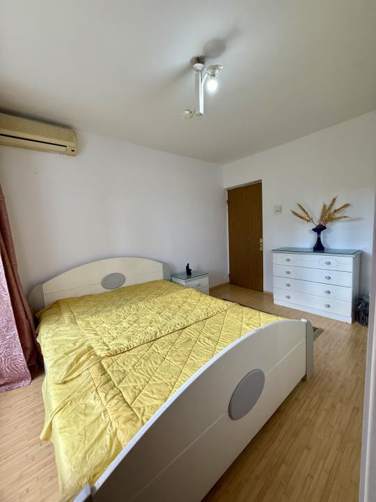 Apartament decomandat cu 3 camere-Nicolae Titulescu-Victoriei