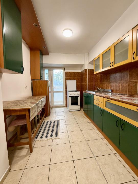 Apartament decomandat cu 3 camere-Nicolae Titulescu-Victoriei