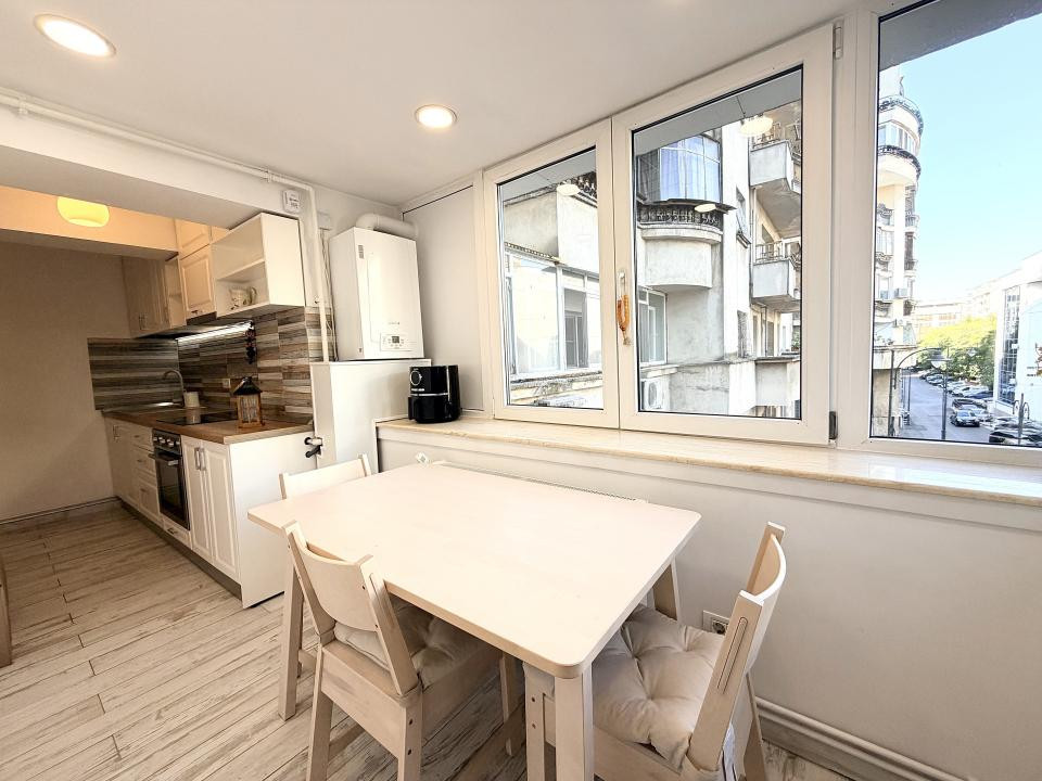 Apartament cu centrala proprie si parcare in Bdul Unirii 35