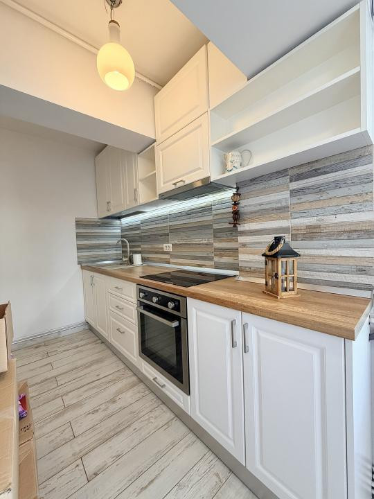 Apartament cu centrala proprie si parcare in Bdul Unirii 35